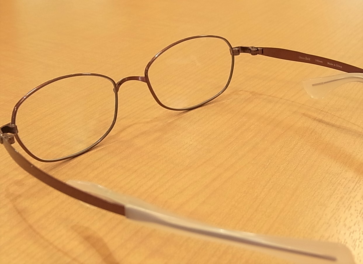 関市内の方に鼻パッドの無いメガネを作っていただきました シャルマン チョコシー – ブログ｜岐阜県関市 メガネ・時計・宝石・補聴器 メガネのハヤシ