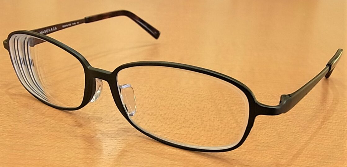 プリズム入りのメガネを作らせていただきました – ブログ｜岐阜県関市 メガネ・時計・宝石・補聴器 メガネのハヤシ