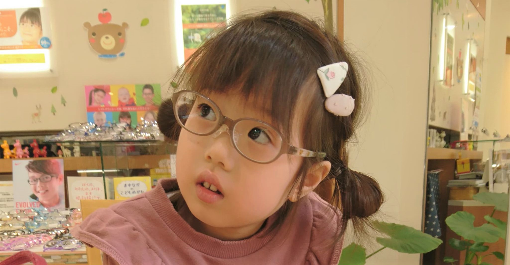 3歳の女の子にトマトグラッシーズで初めてのメガネをお作り頂きました 子供用メガネ ブログ 岐阜県関市 メガネ 時計 宝石 補聴器 メガネのハヤシ