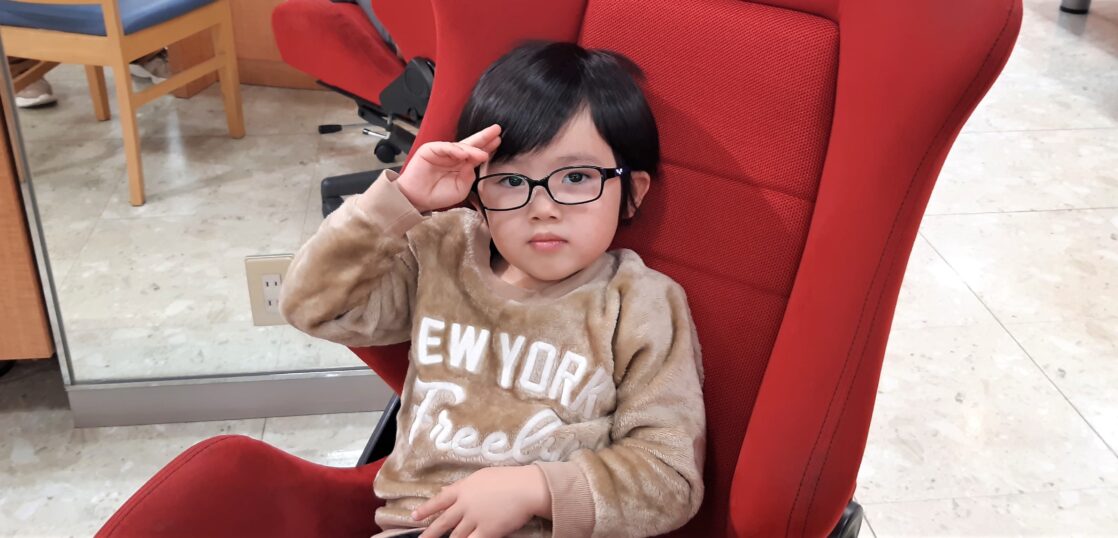 関市内の男の子にトマトグラッシーズでメガネをお作り頂きました 弱視治療用 子供用メガネ ブログ 岐阜県関市 メガネ 時計 宝石 補聴器 メガネ のハヤシ